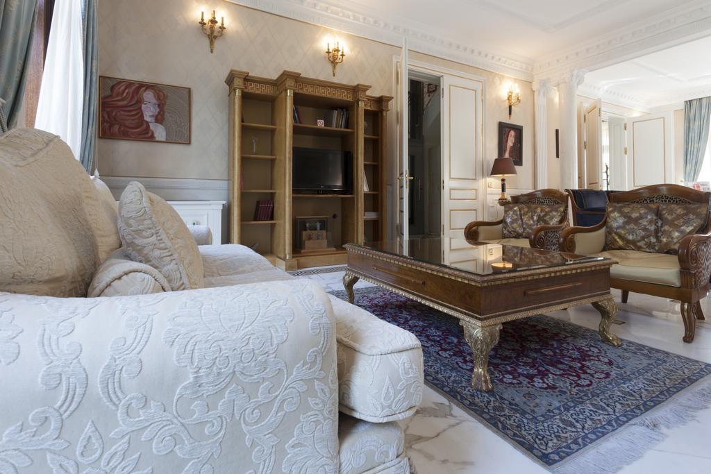 Villa Jelena เบลเกรด ภายนอก รูปภาพ