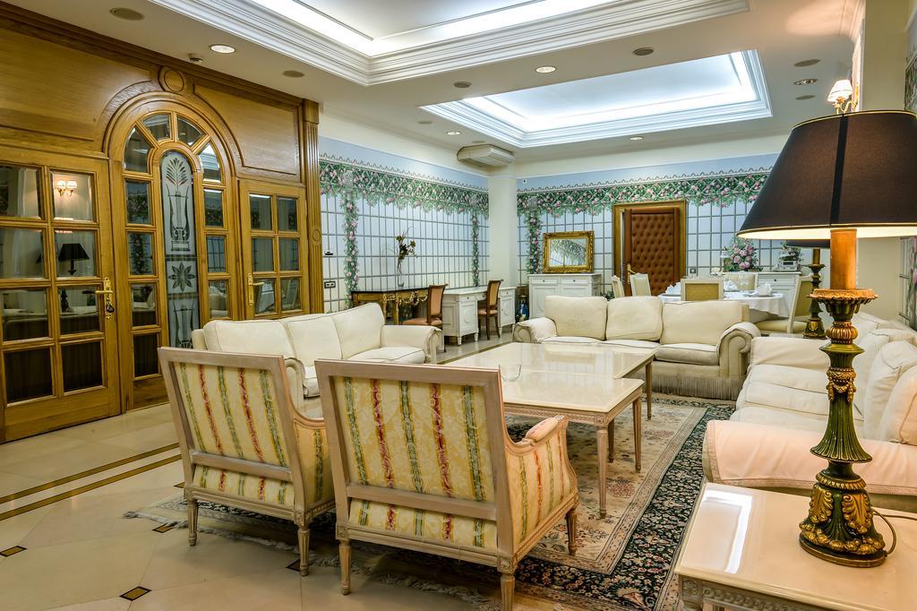 Villa Jelena เบลเกรด ภายนอก รูปภาพ