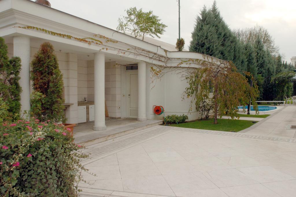 Villa Jelena เบลเกรด ภายนอก รูปภาพ